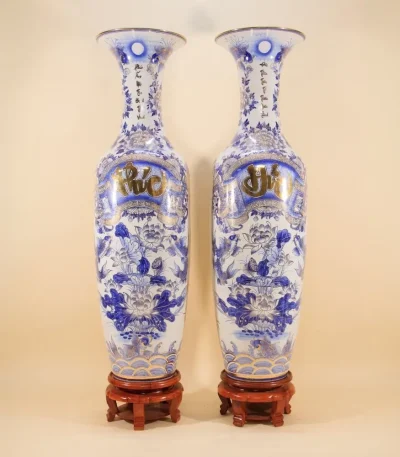 Lộc bình men lam vẽ vàng Phúc Đức – Cứu Ngư Quần Hội